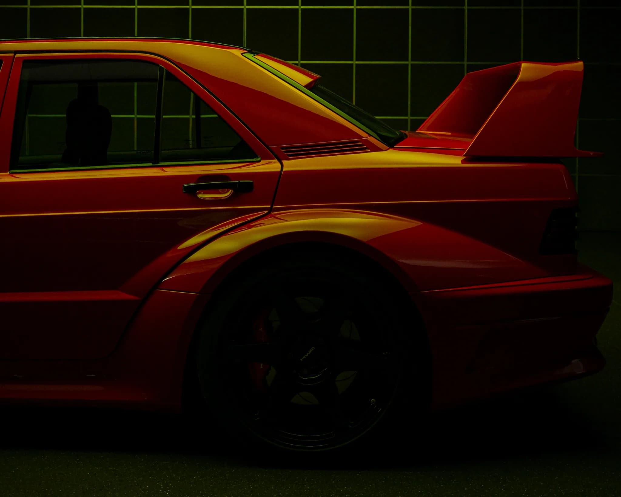 roter benz, frame 5